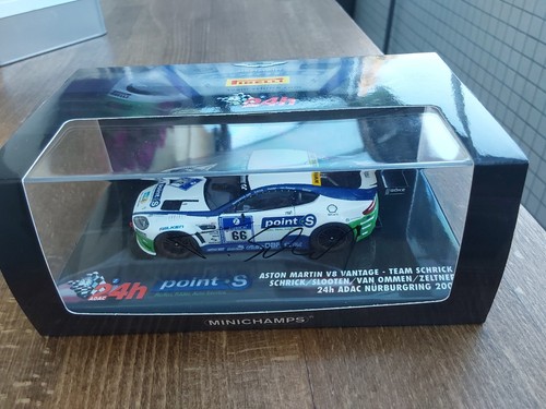 Minichamps aston martin - 1:43,